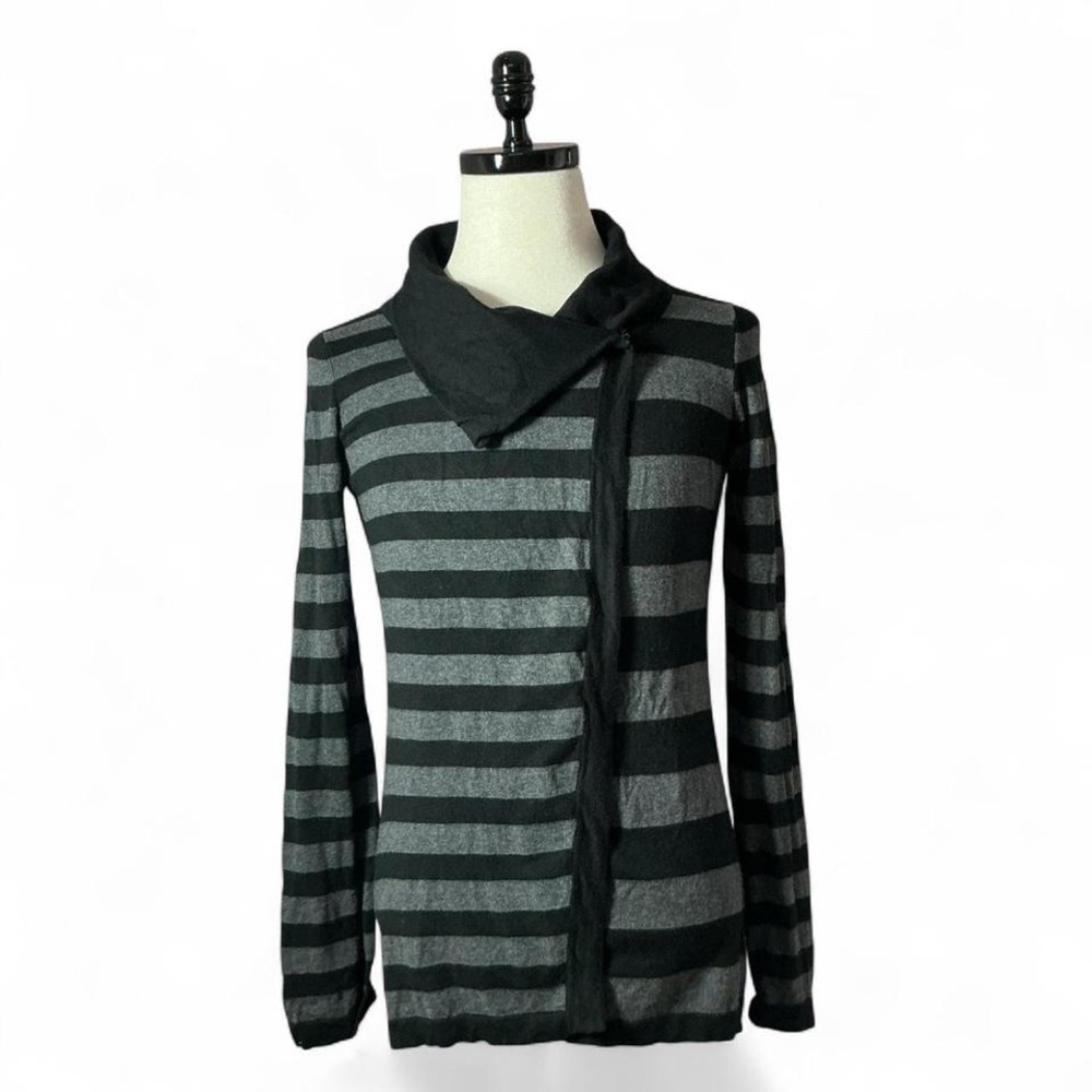 Romeo & Juliet Couture Striped‎ Asymmetrical Long Sleeve Sweater Grunge Gothic